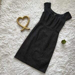 Banana Republic Black Sheath Mini Dress Scoop Neck Sleeveless